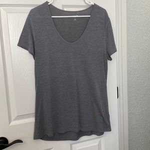 Grey go dry shirt from old navy